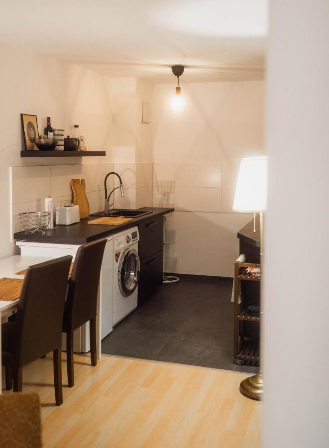 Apartment Ruhiges Mit Großem Balkon Und Stellplatz *
