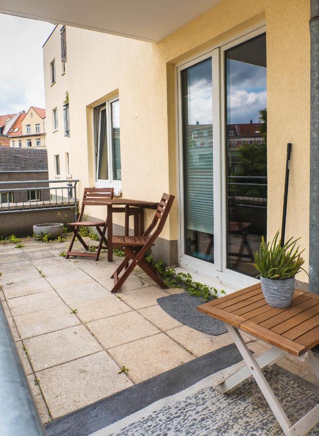 Ruhiges Mit Großem Balkon Und Stellplatz Apartment Leipzig
