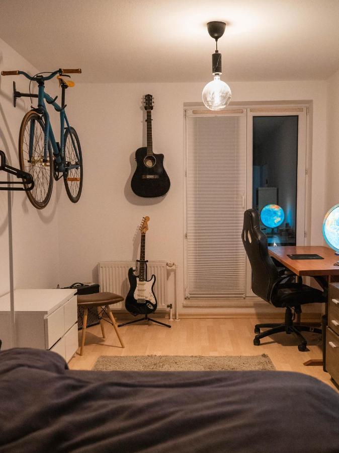 Ruhiges Mit Großem Balkon Und Stellplatz Apartment *
