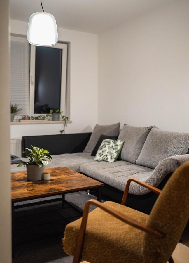 Apartment Ruhiges Mit Grossem Balkon Und Stellplatz
